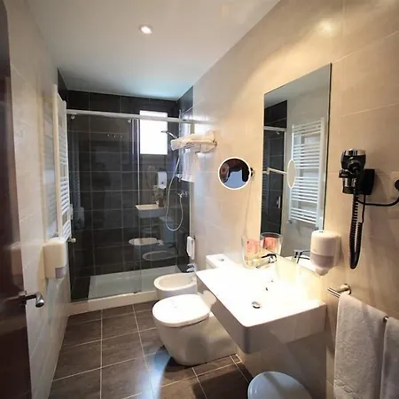 Szálloda Silken Sirimiri Bilbao