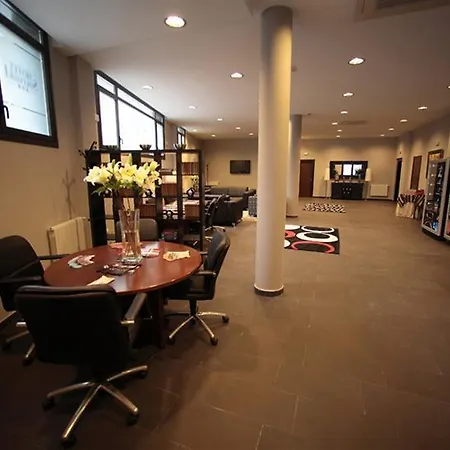 Sirimiri Hotel 3*