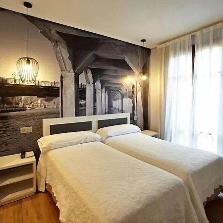 Silken Sirimiri فندق بلباو